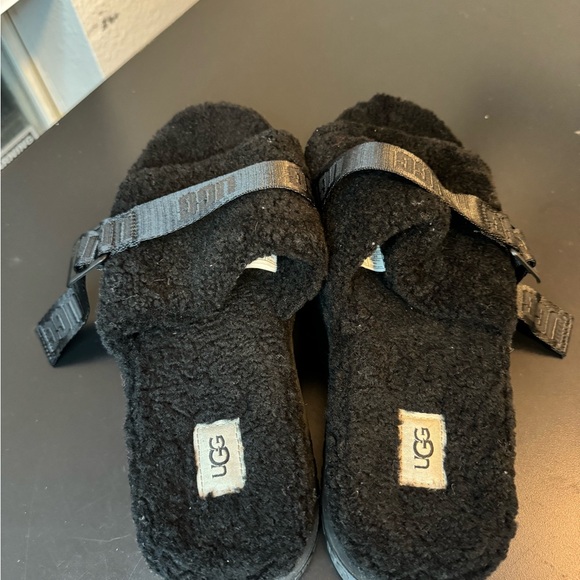 UGG Sandals Fluffita Platform Chunky Slides Sherpa Shearling - Picture 4 of 9